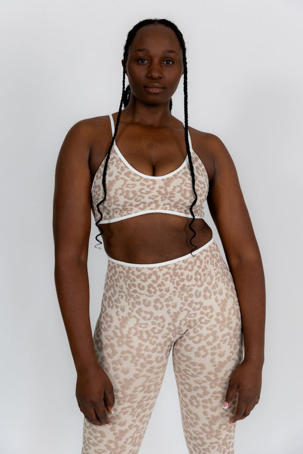 Body Fit Leo Top