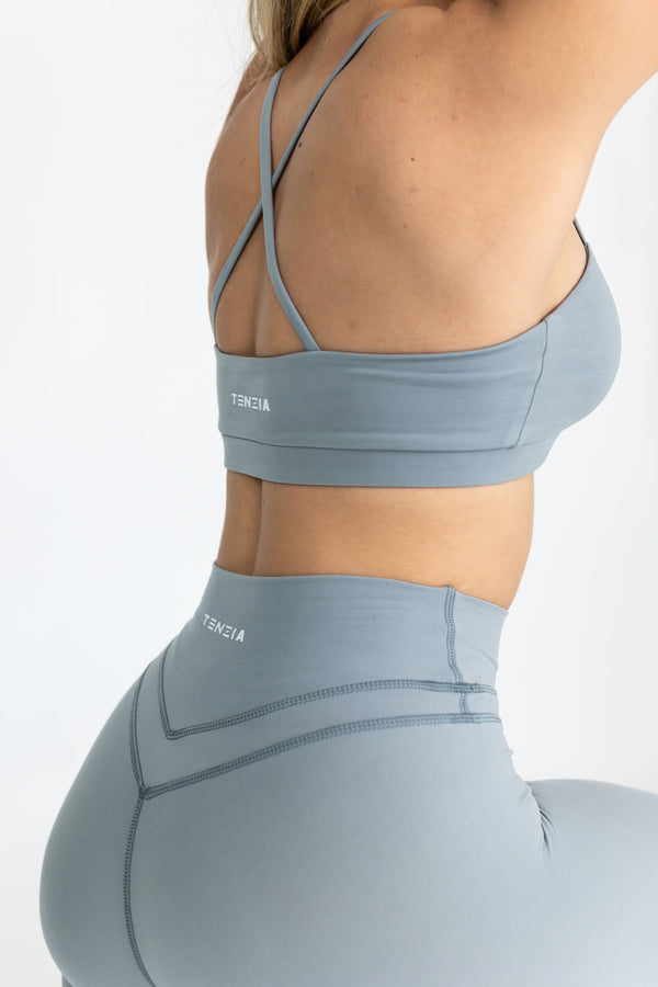 Kratak Top Core Essentials Cloud Grey