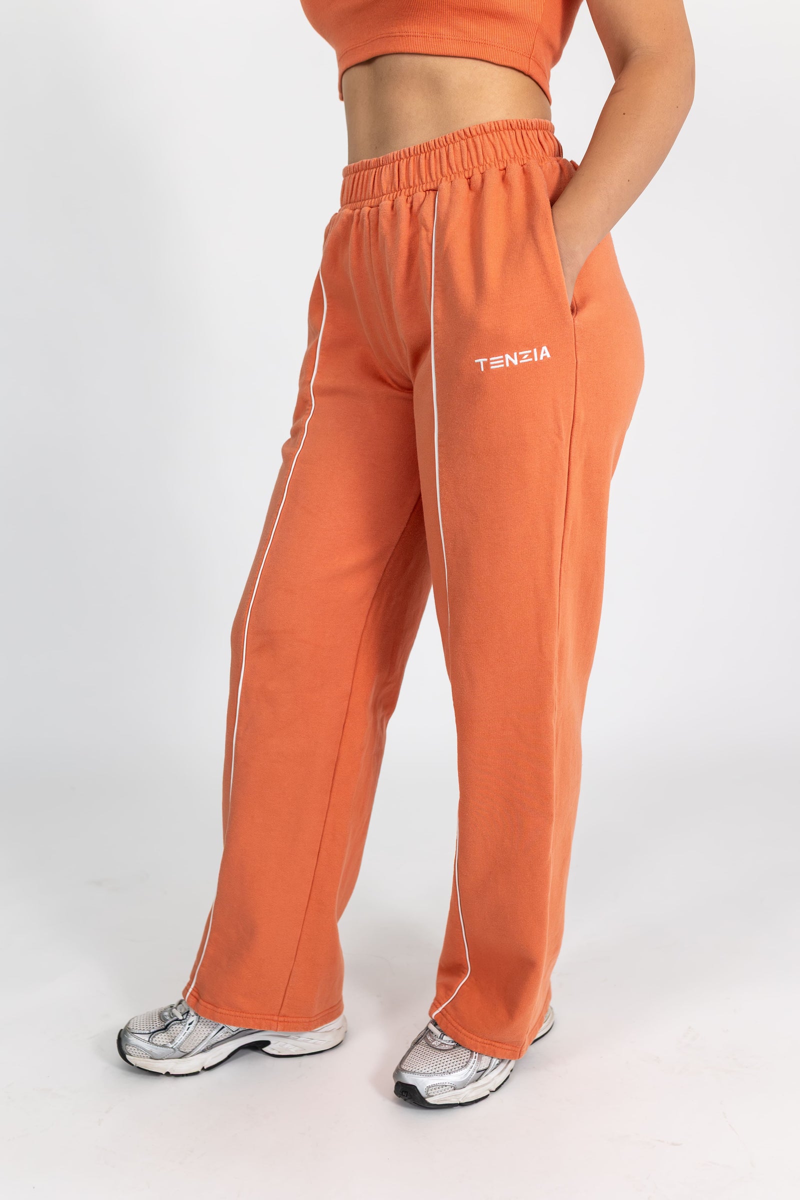 Trenerka Street to Fit Flame Peach